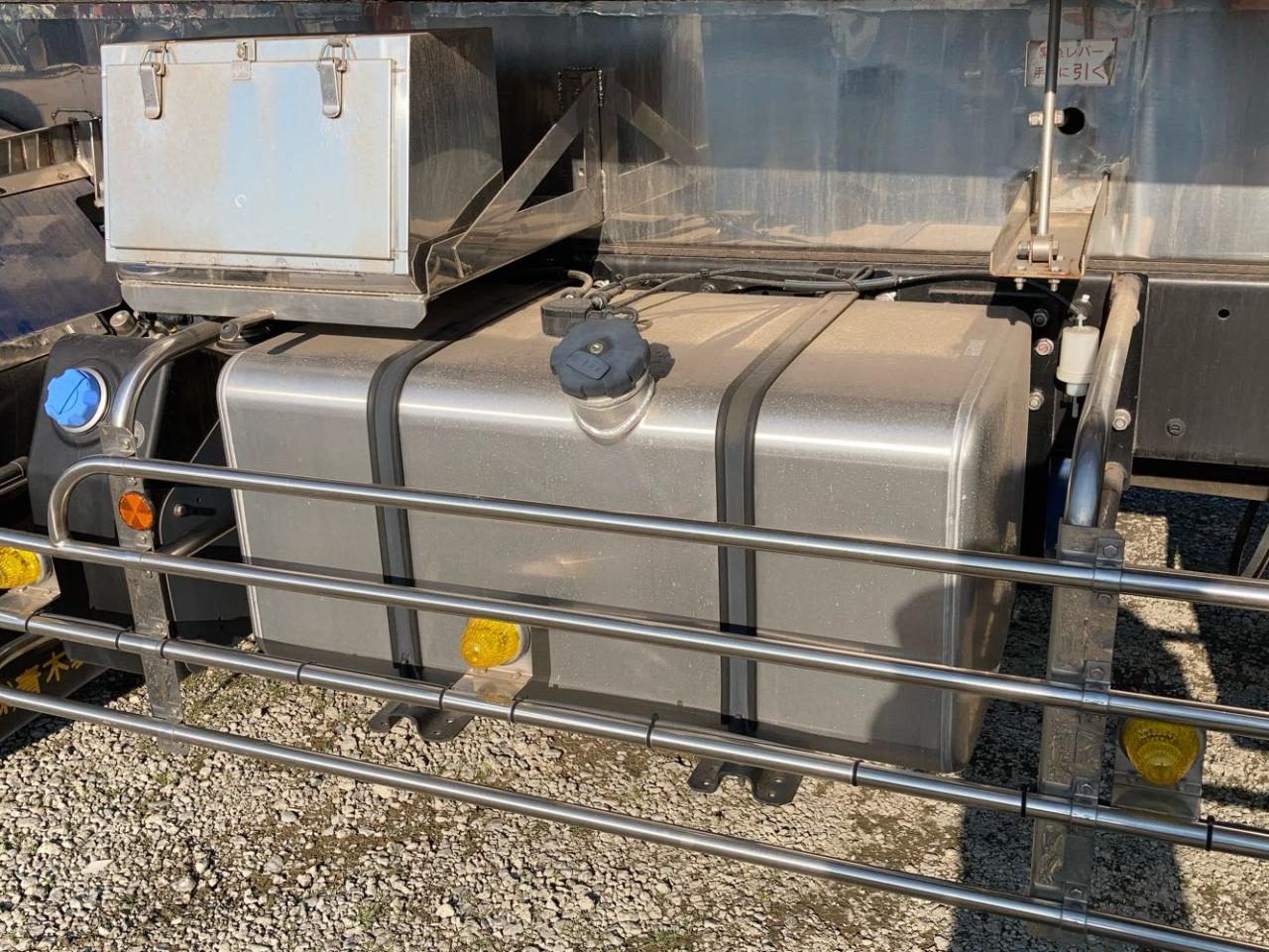 UD トラックス タンク車 大型 2PG-CV4BA の詳細 | 先進的な