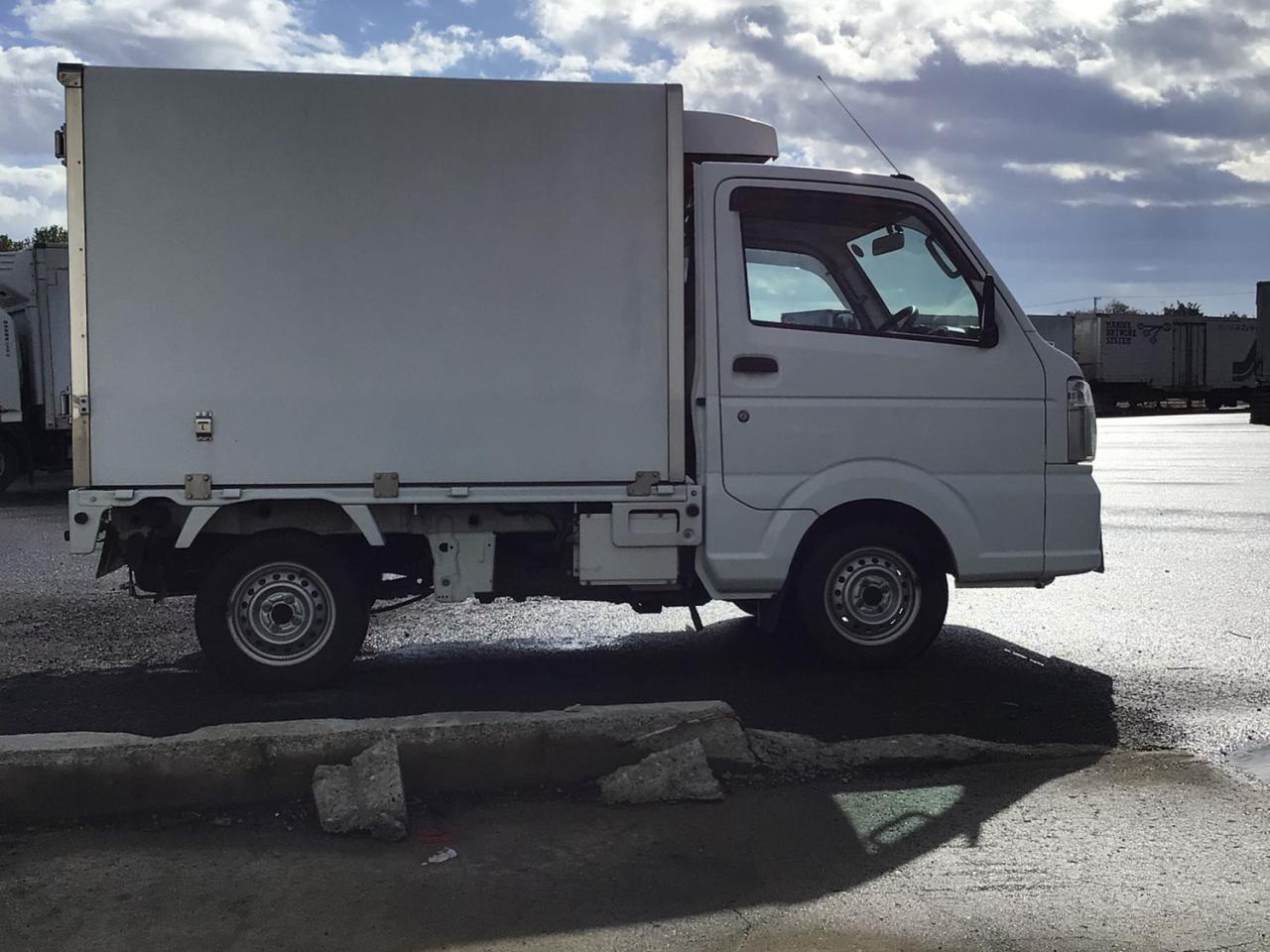 その他 冷蔵冷凍バン EBD-DA16T の詳細 | 先進的なトラック