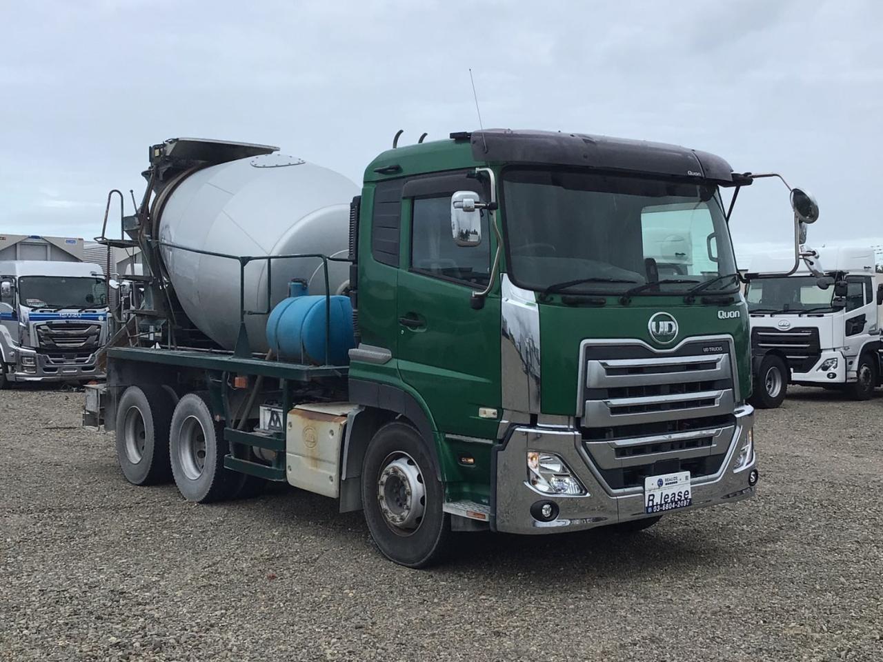 UD TRUCKS REALIZE GROUP セミトレーラー